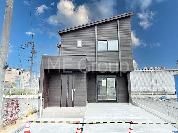 洗練された外観、上質な住空間が広がる室内は永く安心して過ごせる住居です。 