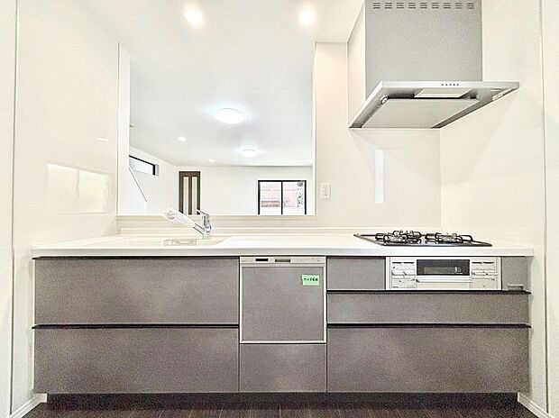 ゆとりあるキッチンではご家族と楽しくお料理ができます。