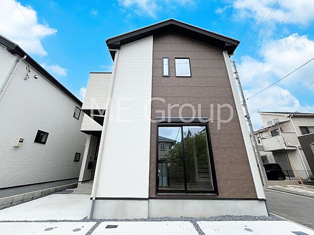 たっぷりの陽光と心地よい風が舞い込む住まい