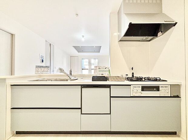 毎日使うキッチンだから、使いやすさ＆お手入れのしやすさにこだわりました。 