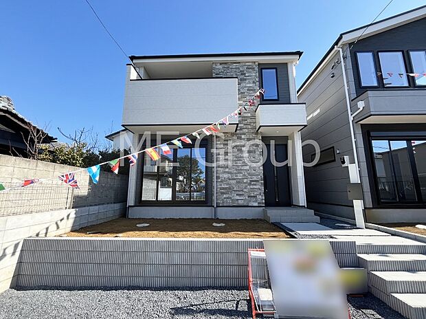 たっぷりの陽光と心地よい風が舞い込む住まい