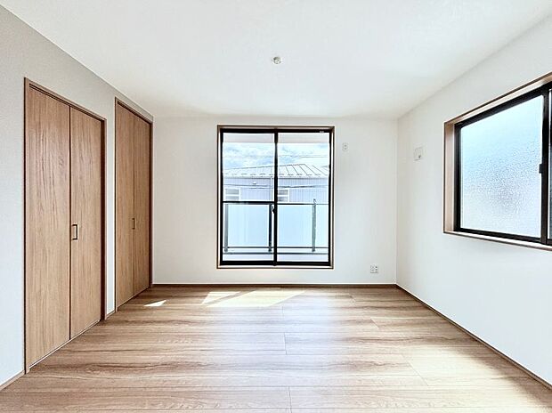 2面採光を確保した明るい空間。家族みんなが快適な暮らしを実現する設計です。