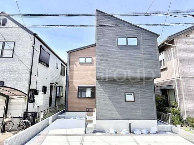 たっぷりの陽光と開放感に包まれる明るい住まい