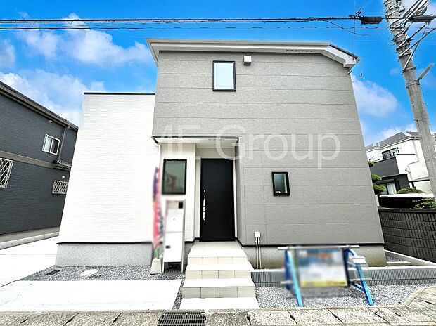 堂々完成！たっぷりの陽光と開放感に包まれる明るい住まい。 
