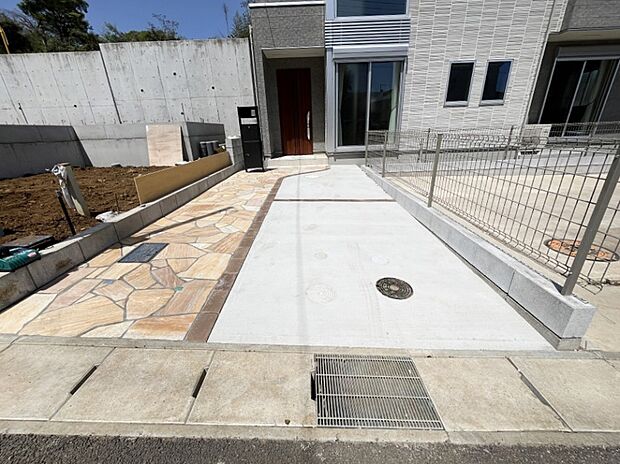 【駐車場】生活に欠かせない駐車スペース。