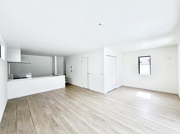 【ダイニング】家族が自然と集まる憩いのスペースになりそう  