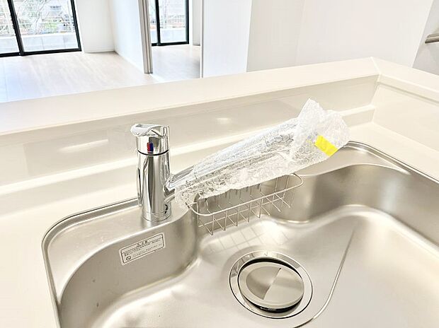 【蛇口一体型浄水器】いつでも清潔なおいしいお水を。一つの水栓で水道水と浄水を使い分け。