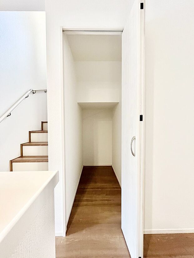 【収納】物が多くなりがちなリビングにうれしい収納