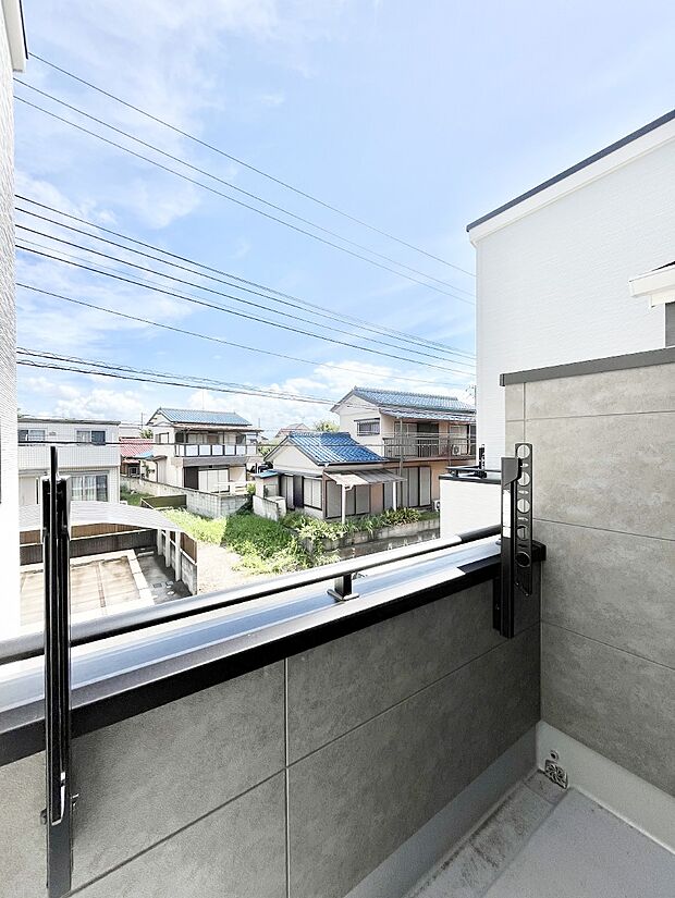 【バルコニー】風通しの良いバルコニー