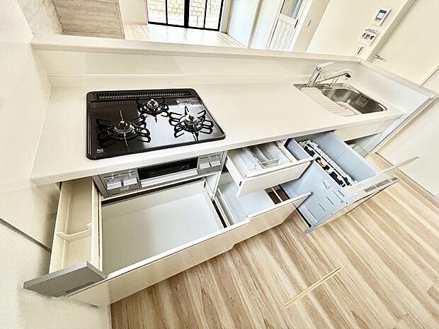 【スライド収納】使いやすさを優先したスライド式収納タイプ！