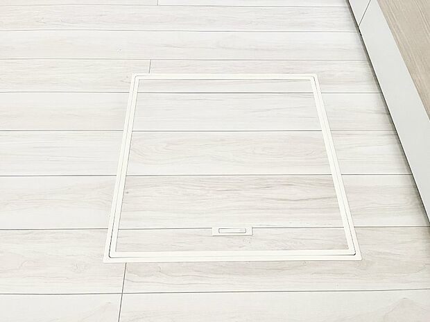 【床下収納】床下収納付き！日用品・非常用品の収納にも大活躍。