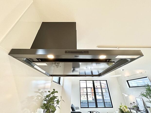【レンジフード】基本的なお手入れはフィルターのみ！お手入れのしやすさも魅力です。