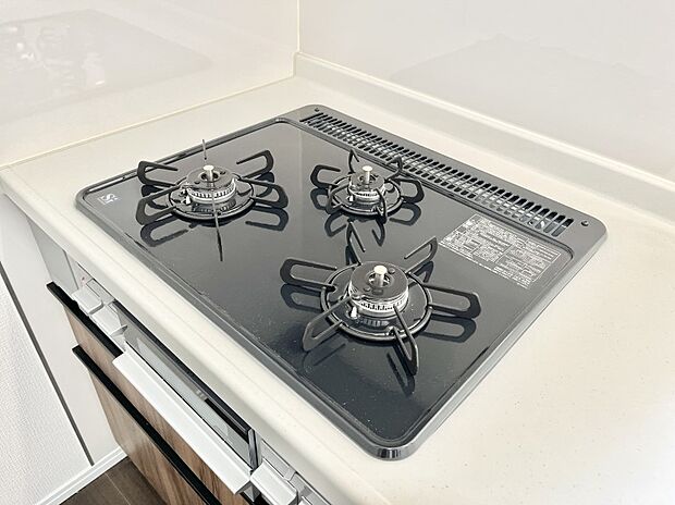 【3口コンロ】三口ガスコンロでお料理が一気にはかどりそう  