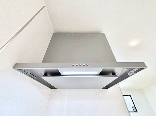 【レンジフード】基本的なお手入れはフィルターのみ！お手入れのしやすさも魅力です。