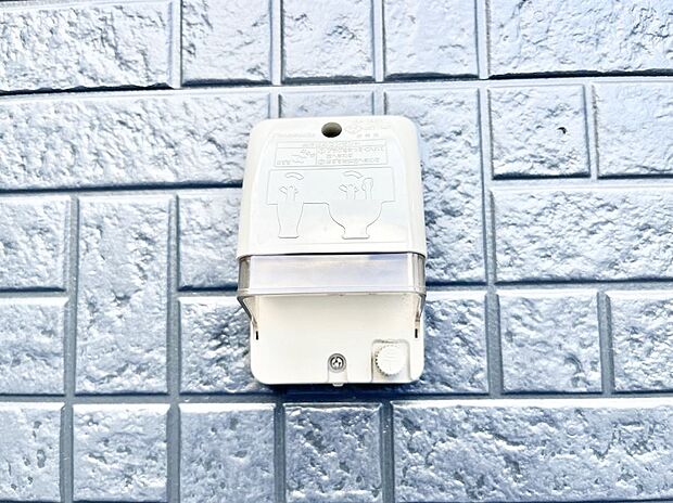 【その他現地】お掃除などに便利な外コンセント