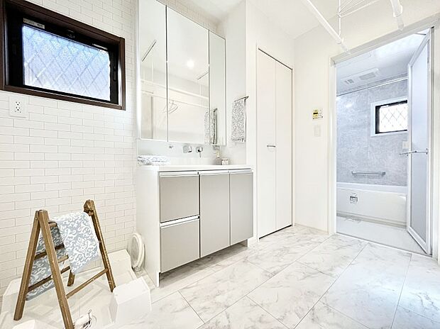 【ランドリースペース】広々とゆとりのあるランドリースペース