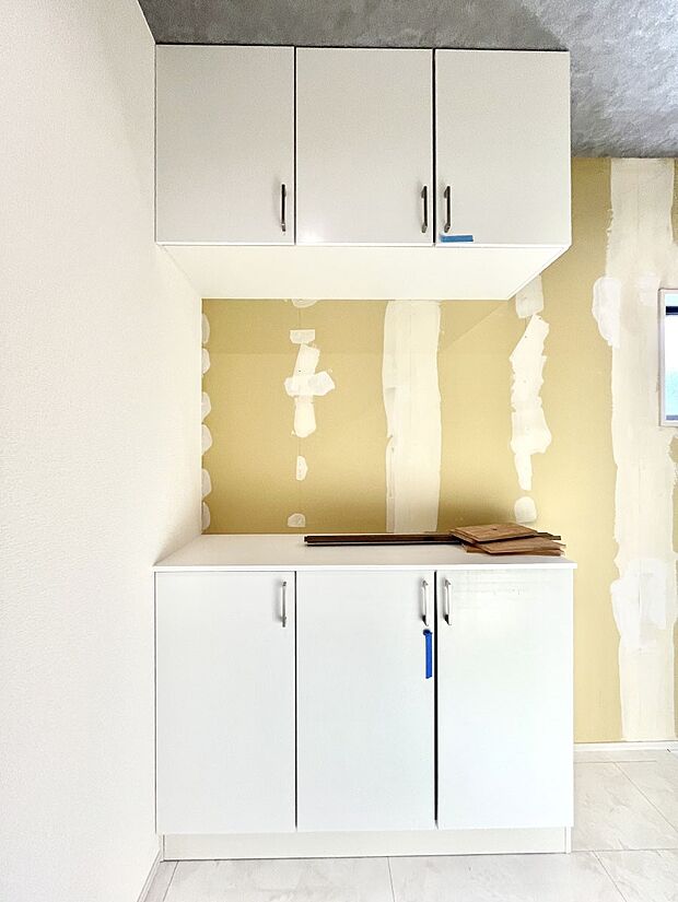 【シューズボックス】たっぷり収納できるシューズボックスで家族全員の靴も、玄関すっきり。