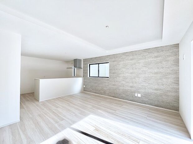 【リビングダイニング】18.2帖のＬＤＫは家族みんなの快適空間！家族のつながりを強くする大事なスペースです。 