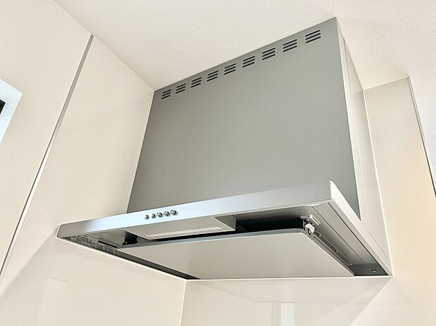 【レンジフード】フラットタイプのレンジフード、お手入れがしやすいですね!