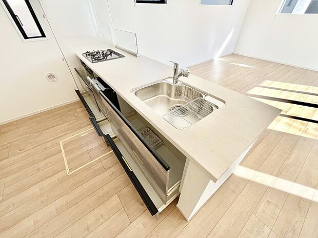 【スライド収納】使いやすさを優先したスライド式収納タイプ！