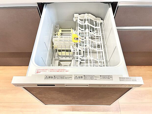 【食洗機】面倒なお片づけは食洗機にお任せ！家事の負担が減って、時間にも気持ちにもゆとりができます。