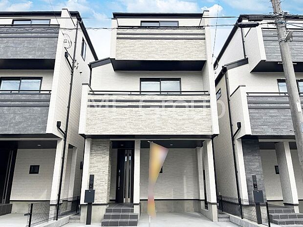 【現地外観写真】たっぷりの陽光と心地よい風が舞い込む住まい