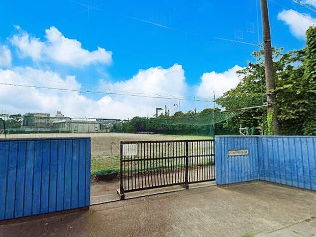 八千代市立八千代台西中学校（約830m）