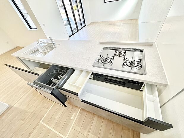 【スライド収納】使いやすさを優先したスライド式収納タイプ！