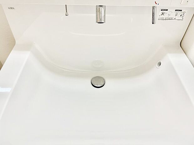【ハンドシャワー水栓】ハンドシャワー付き！使いやすい洗面台。