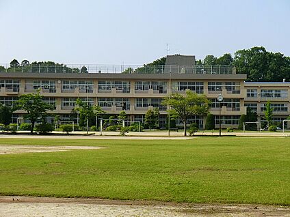 野田市立清水台小学校 900m
