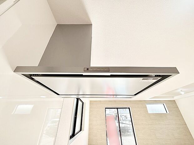 【レンジフード】基本的なお手入れはフィルターのみ！お手入れのしやすさも魅力です。
