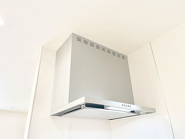 【レンジフード】基本的なお手入れはフィルターのみ!お手入れのしやすさも魅力です。