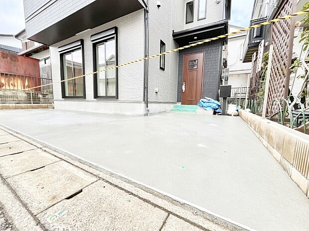 【駐車場】生活に欠かせない駐車スペース。