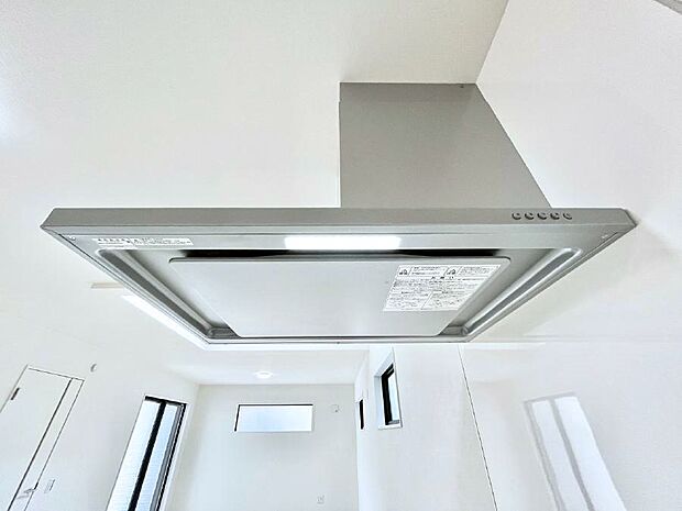 【レンジフード】基本的なお手入れはフィルターのみ!お手入れのしやすさも魅力です。