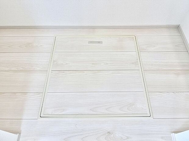 【床下収納】床下収納付き!日用品・非常用品の収納にも大活躍。