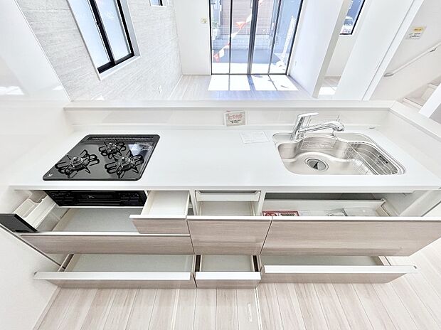 【スライド収納】使いやすさを優先したスライド式収納タイプ!