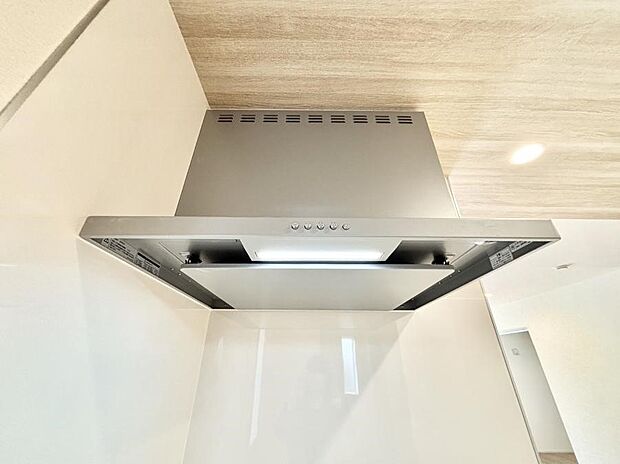 【レンジフード】フラットタイプのレンジフード、お手入れがしやすいですね!