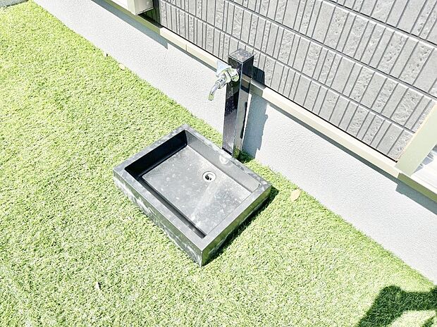 【その他現地】ガーデニングやお掃除に便利な外水栓