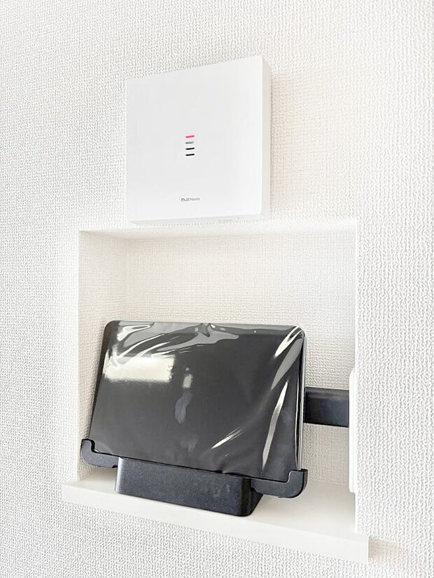 【TVモニター付きインターフォン】訪問者が一目でわかる安心のTVモニター付きインターホン。