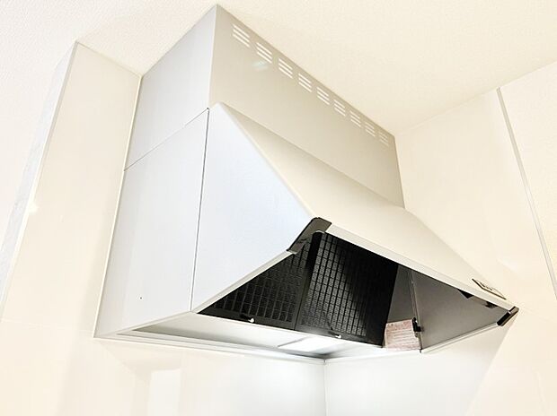 【レンジフード】基本的なお手入れはフィルターのみ!お手入れのしやすさも魅力です。