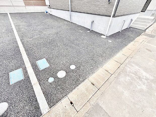 【駐車場】生活に欠かせない駐車スペース。