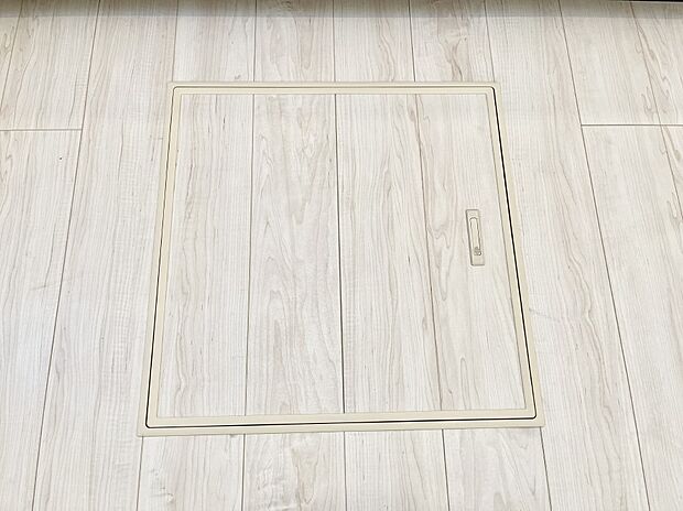 【床下収納】床下収納付き！日用品・非常用品の収納にも大活躍。