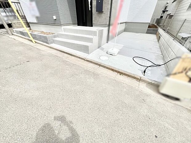 【駐車場】目の前が駐車場だと雨の日も大量にお買い物をした時も便利ですね