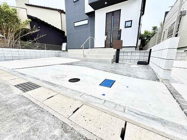 【駐車場】生活に欠かせない駐車スペース。