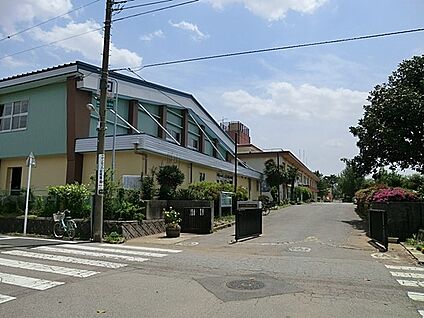 八千代市立勝田台南小学校 470m(6分)