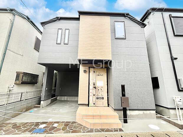 【現地外観写真】たっぷりの陽光と心地よい風が舞い込む住まい