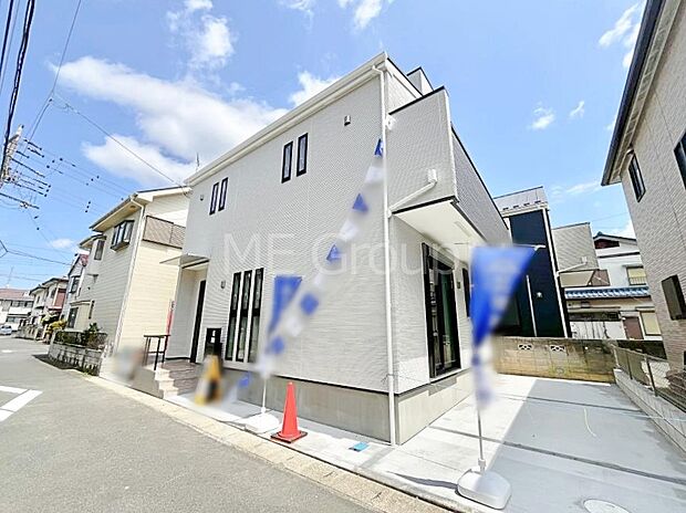 【前面道路含む現地写真】堂々完成！！ ここから始まる新生活を応援いたします！ 