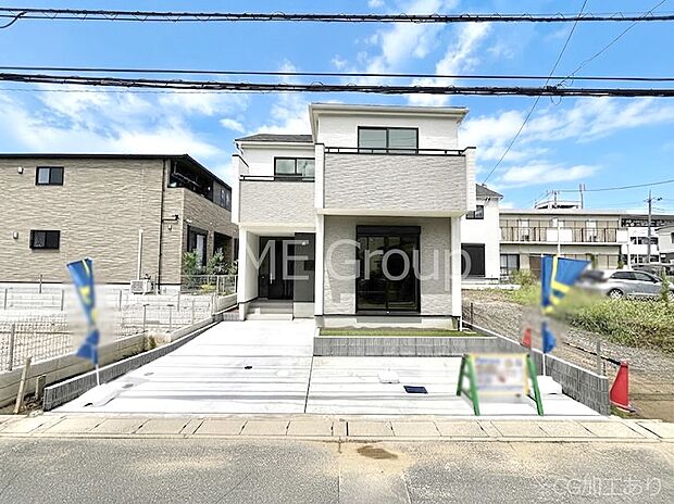 【現地外観写真】たっぷりの陽光と心地よい風が舞い込む住まい