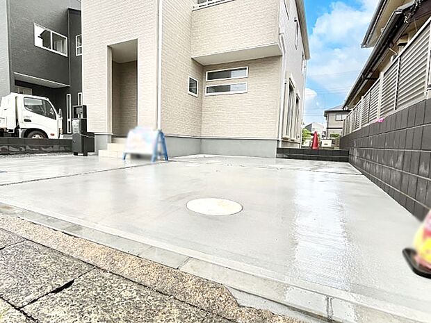 【駐車場】生活に欠かせない駐車スペース。
