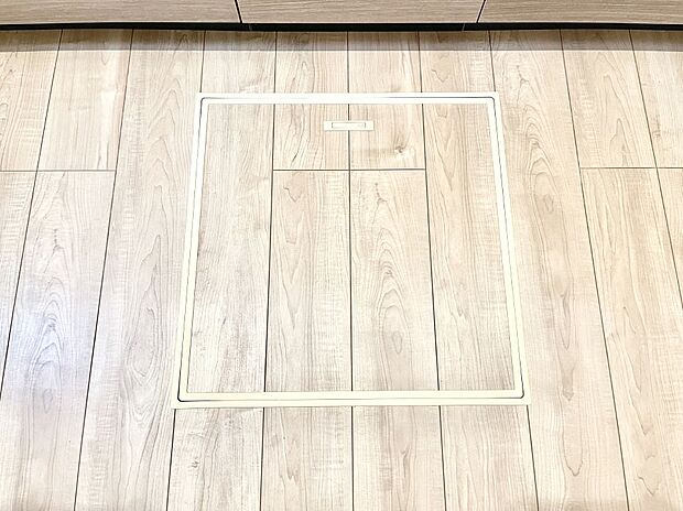【床下収納】床下収納付き!日用品・非常用品の収納にも大活躍。